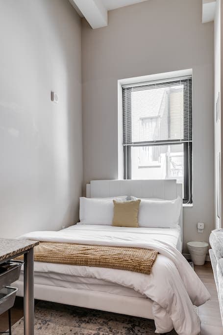 Luxe Studio · Cincinnati - Photo 3
