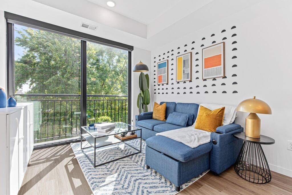 Luxury 1BR · NE Minneapolis