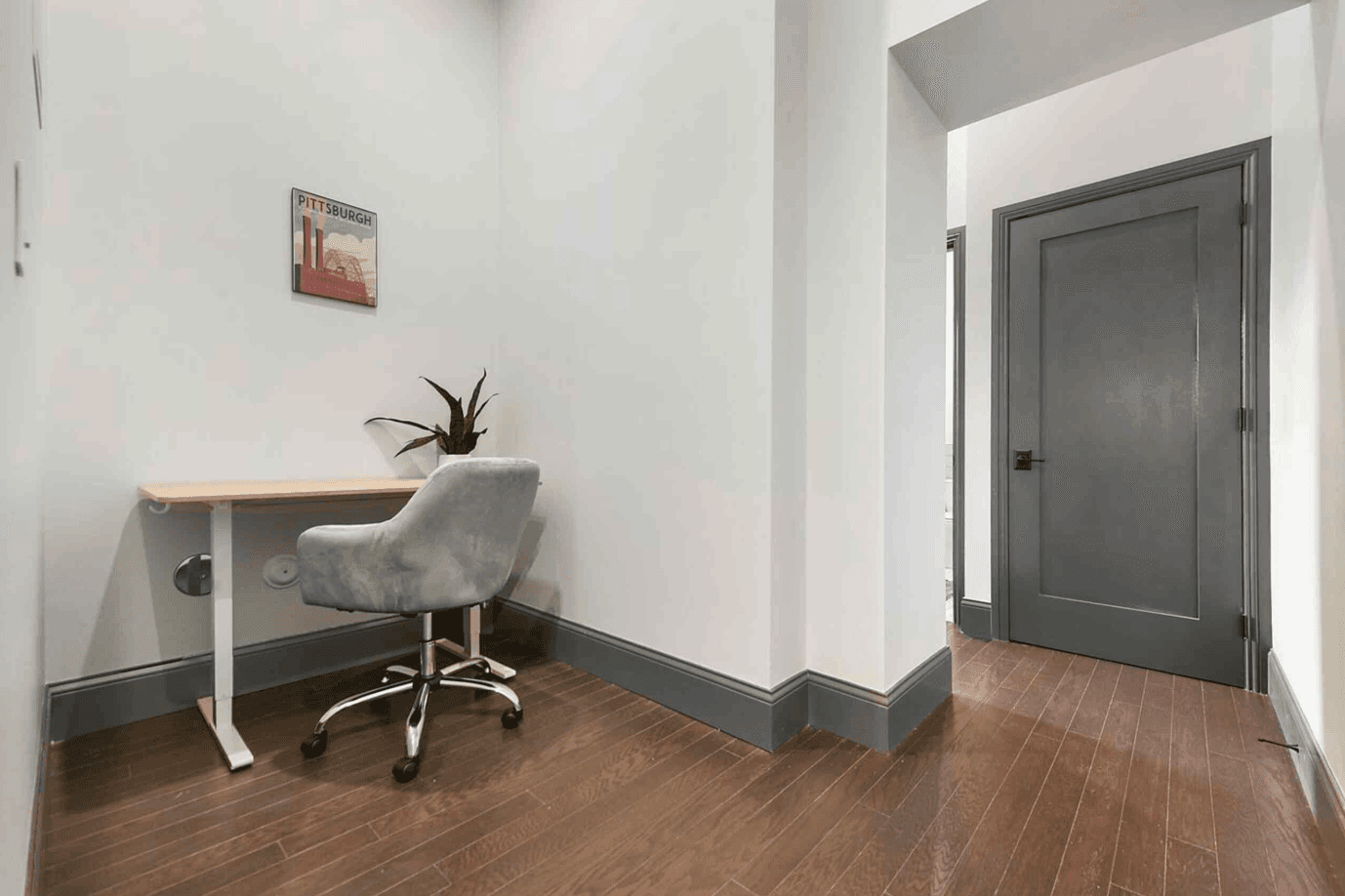 Modern 2BR · Downtown Pittsburgh - Photo 2